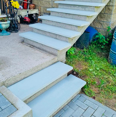 Резиденция в посёлке Боровляны — ступени и дорожки